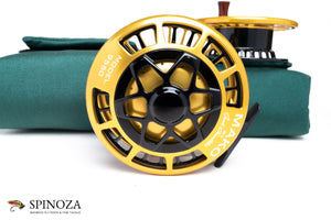 Charlton Mako 9550 Reel with 8/10 and 10/12 Spools