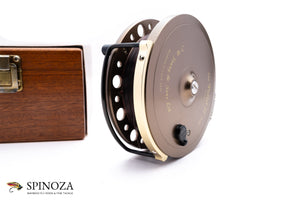 JW Young Purist II 2051 Centerpin Reel 4 1/2”