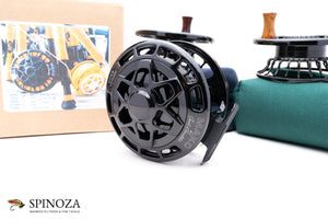 Charlton Mako 9500 Fly Reel with Two Spare Spools