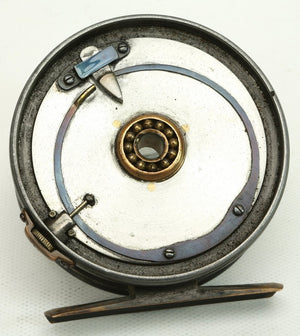 Hardy Perfect 3 3/8" fly reel - rod in hand logo