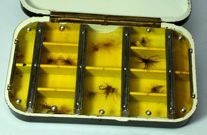 Hardy Neroda Dry Fly Box in Oxblood colour