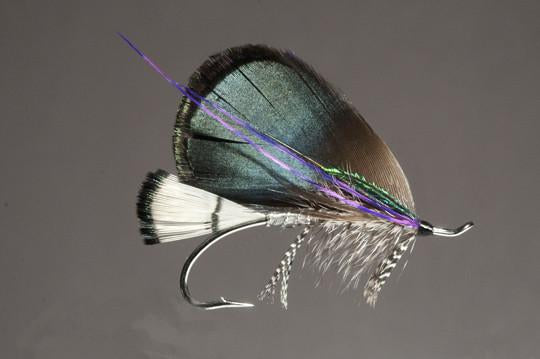 Ken Iwamasa Salmon Fly - Black Wing White Salmon Fly 1.5