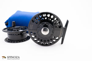 Charlton 8350C Fly Reel w 1-5 spool and spare 1-2 spool