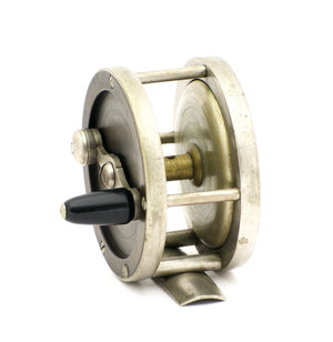 Pflueger Hawkeye Fly Reel - 60 Yd