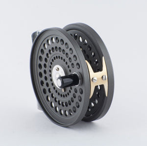 Orvis CFO 123 Fly Reel with box