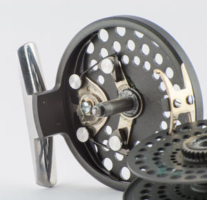 Orvis CFO 123 Fly Reel with box