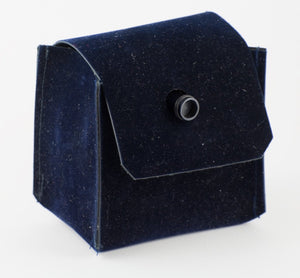 Ari 't Hart Round II black fly reel - mint