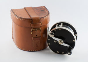 Otto Zwarg Model 400 Laurentian Fly Reel - Size 1/0 with rare leather case