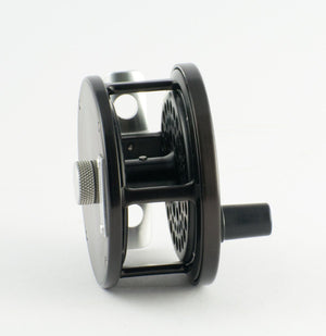 Bogdan Baby Trout Wide 4wt fly reel - all black with palming rim spool