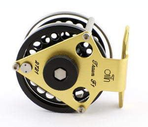 Ari 't Hart F1 Traun fly reel and spare spool - RHW