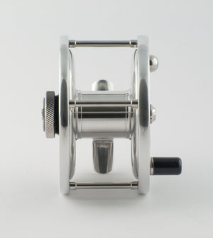 Georg Lundwall - Black Glider Disc Fly Reel