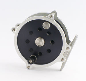 Leonard, H.L. - "Volstro" Raised Pillar Fly Reel