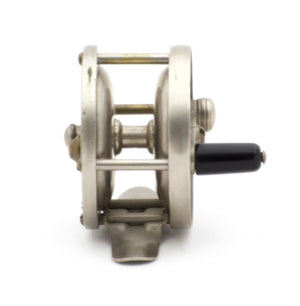 4 Brothers / Pflueger Delite 40 yd. Fly Reel