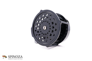 Farlex Platewind Fly Reel 1-1 DD 3 3/4" - hardware detail,finish and materials,construction quality