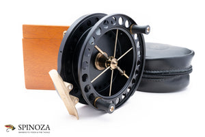 JW Young Purist II Centerpin Reel