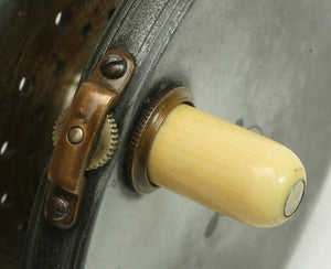 Hardy Perfect 3 3/8" fly reel - rod in hand logo