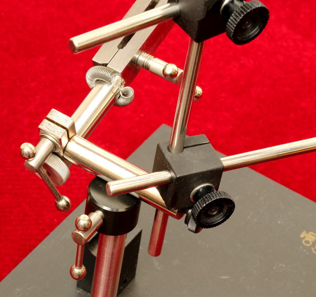 Ari 't Hart Deluxe Fly Tying Vise 