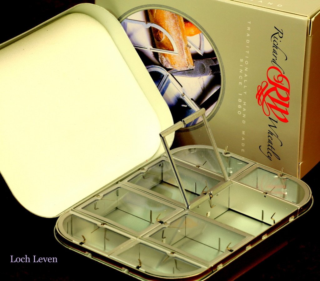 Richard Wheatley Loch Leven Fly Box - Model 1407FLL