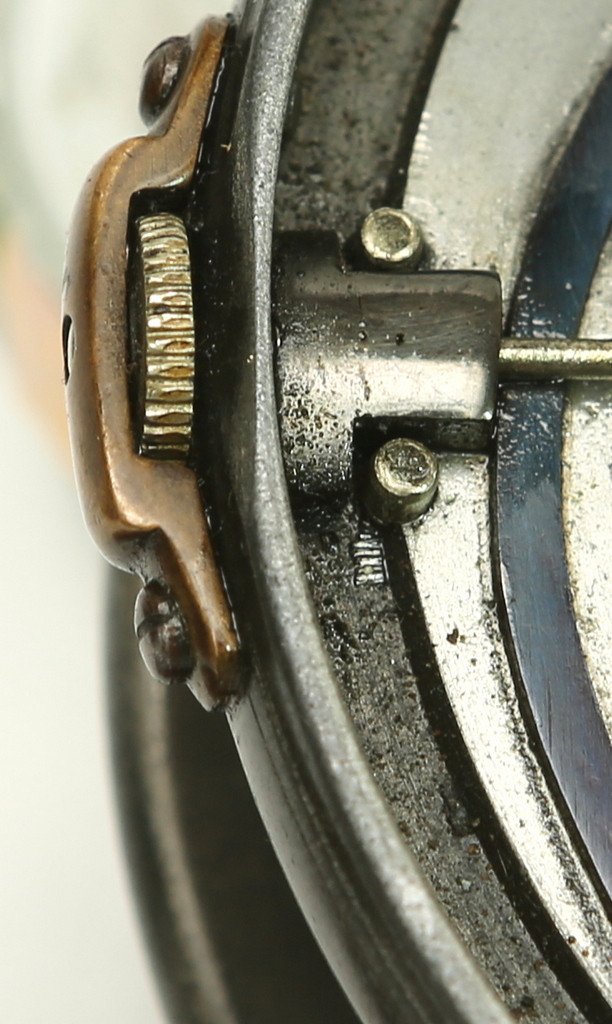 Hardy Perfect 3 3/8" fly reel - rod in hand logo