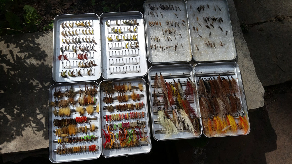 Lot of 4 Perrine fly boxes full of flies (dries, streamers, nymphs) 