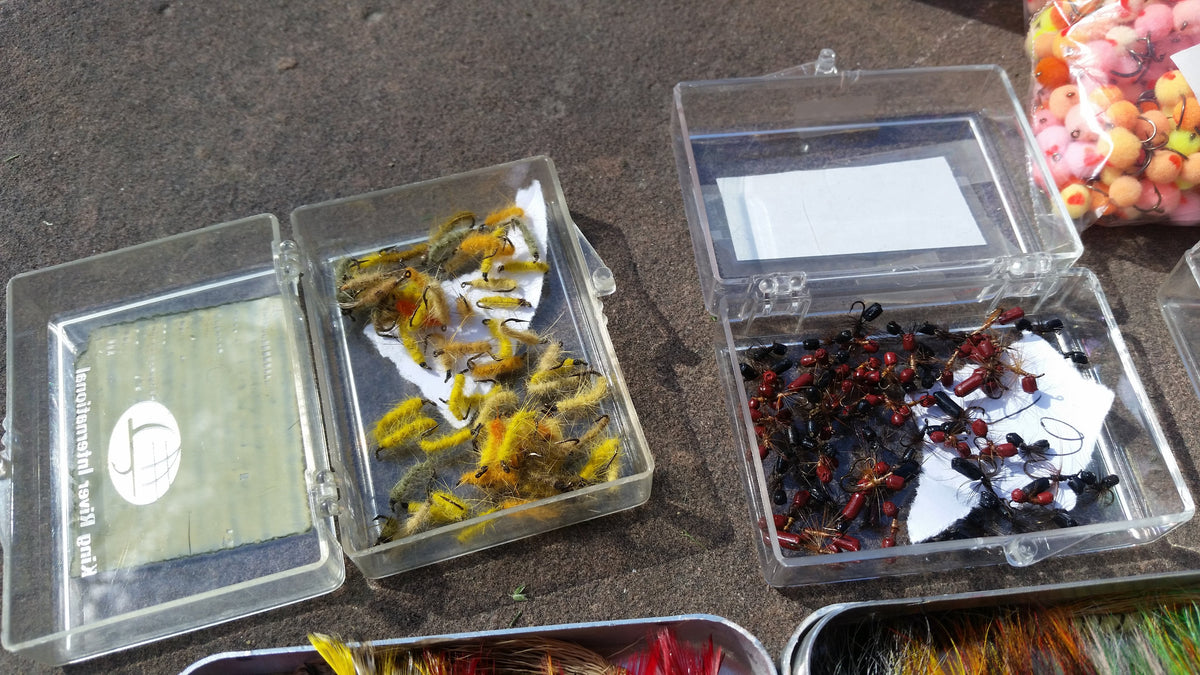 Perrine #97 Fly box plus assorted flies 