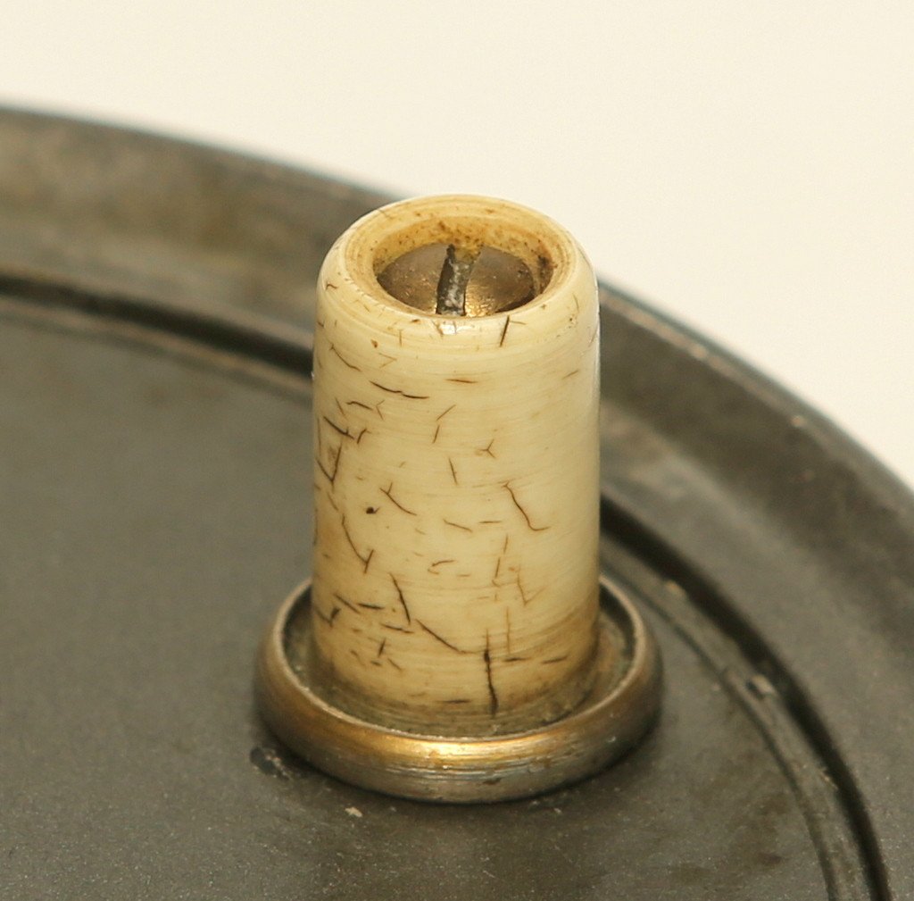 JW Young 3 1/2" red agate fly reel 