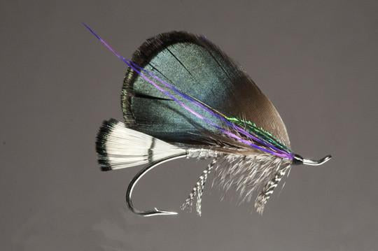Ken Iwamasa Salmon Fly - Black Wing White Salmon Fly 1.5 