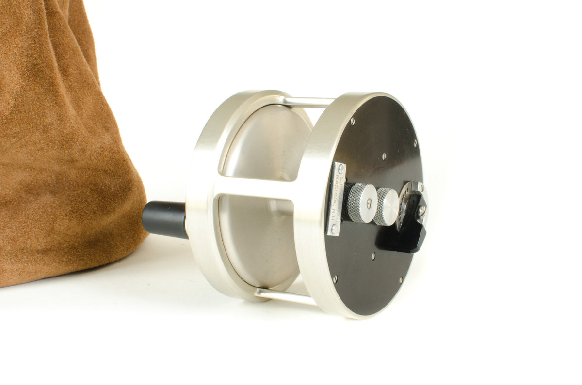 Bogdan Model 150 Fly Reel - RHW