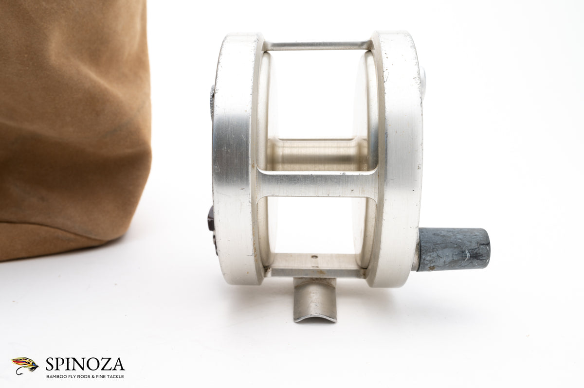 Bogdan 150 Fly Reel - RHW w/spare spool