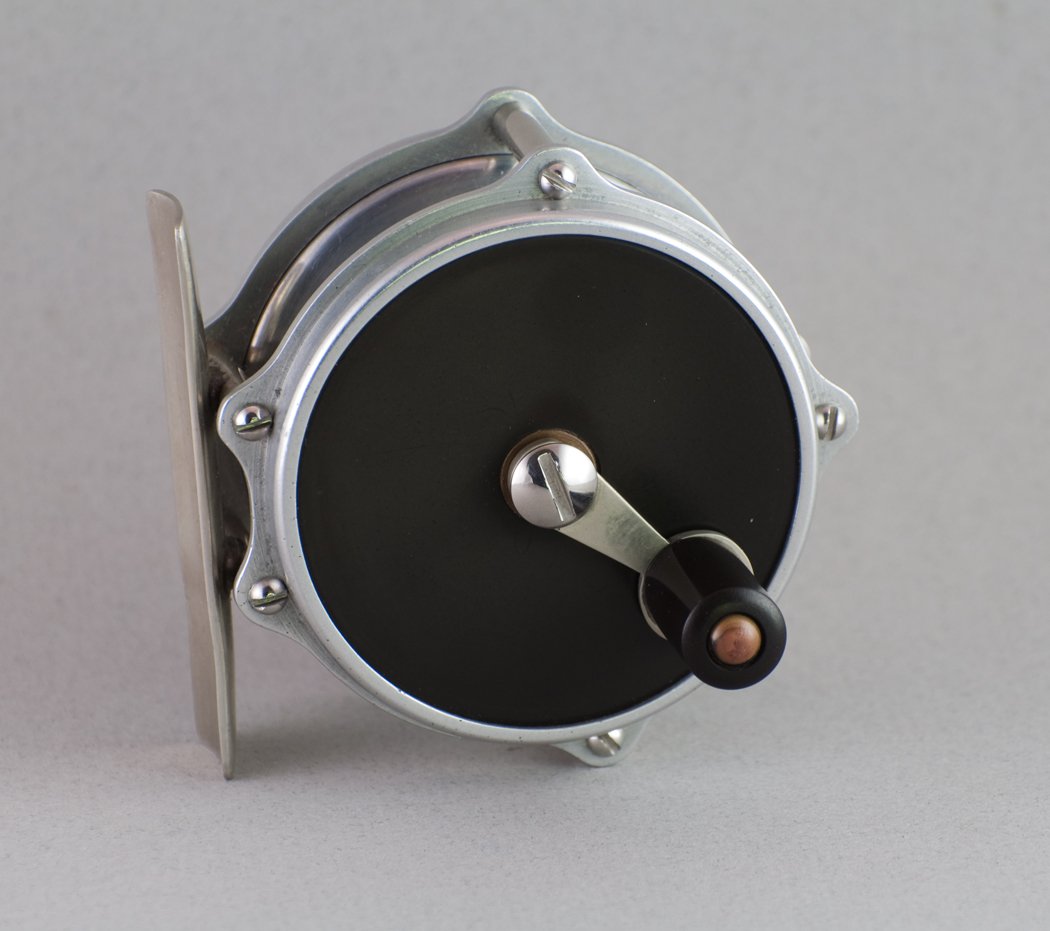 Leonard Mills Model 44 Raised Pillar Fly Reel