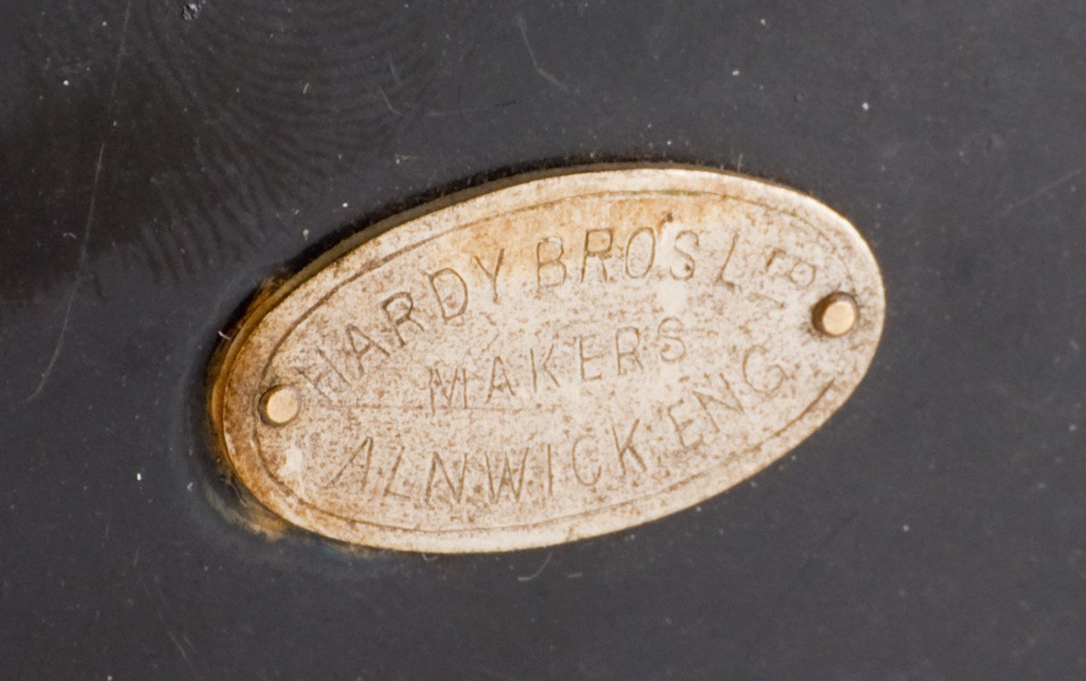 Hardy Bros. Japanned Cast Case