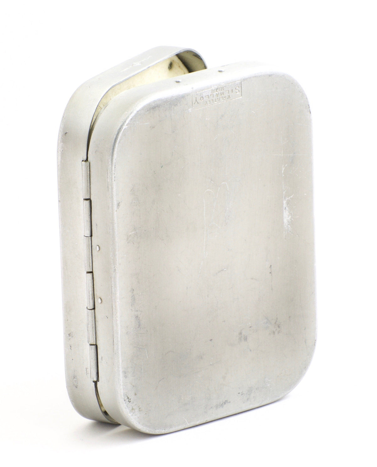 Wheatley Dry Fly Box - 12 compartments with vintage dry flies 