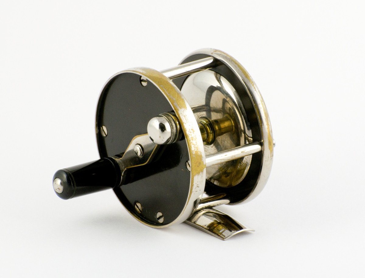 Julius Vom Hofe Wm Mills Size 3 1/2 Fly Reel