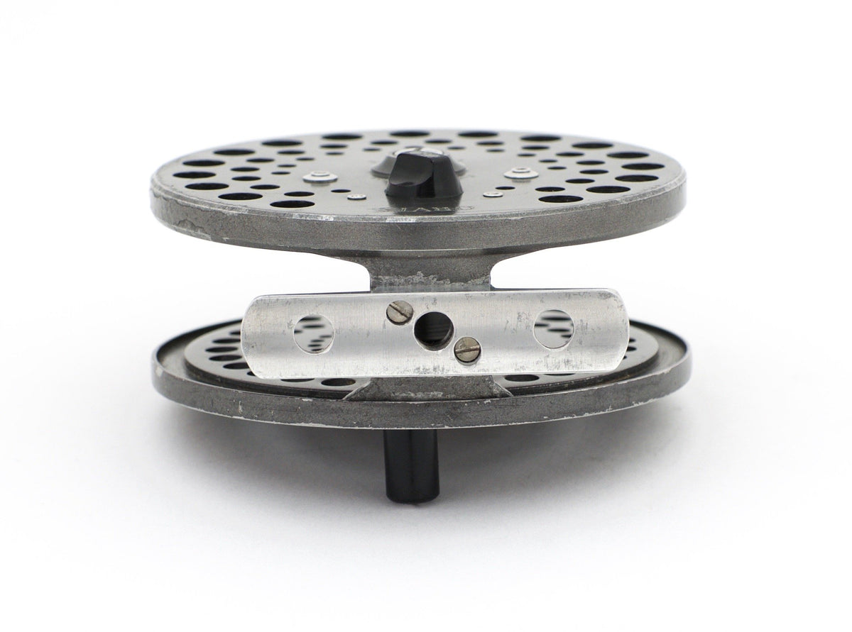 Orvis CFO V Fly Reel - Screwback