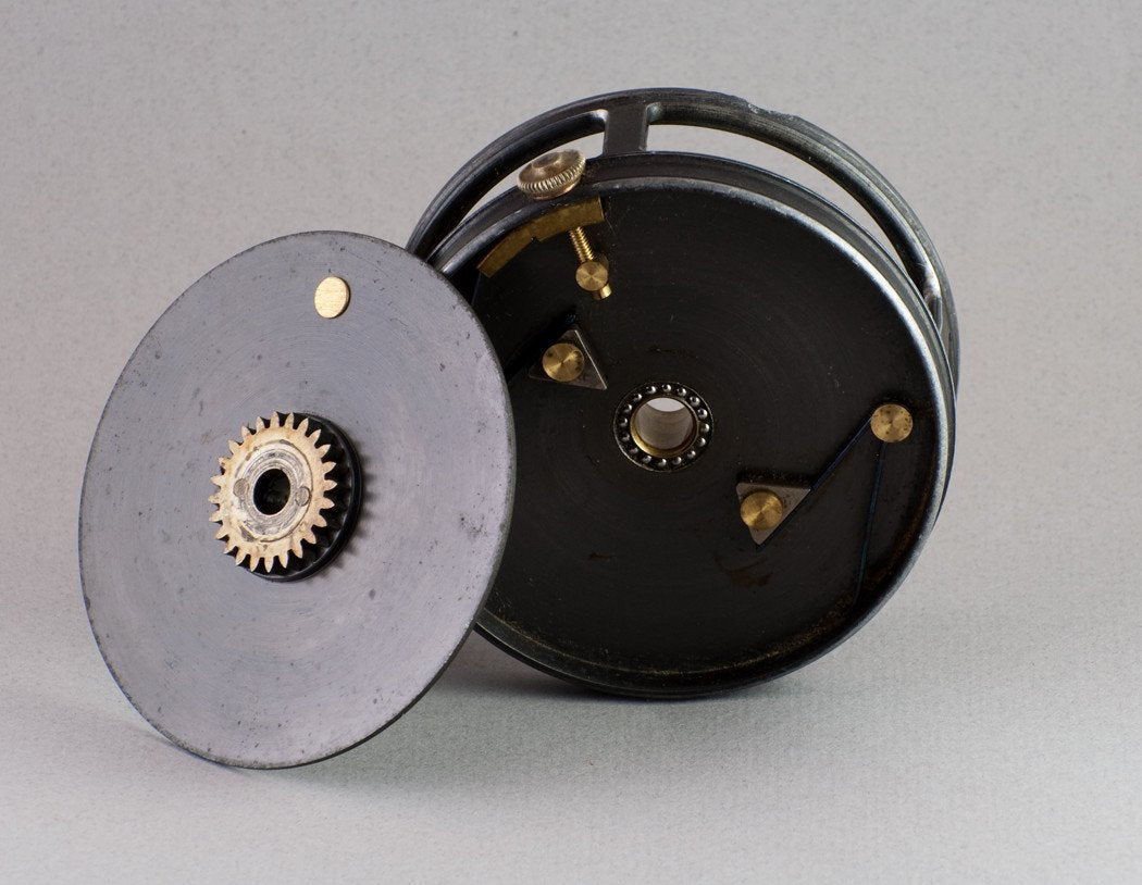 JW Young 3 1/2" Fly Reel 