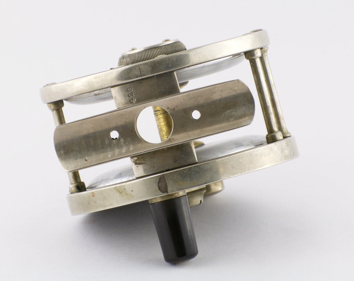 Edward Vom Hofe Model 423 Restigouche 3/0 fly reel