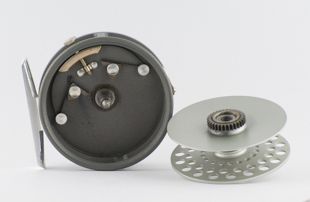 Hardy Featherweight Fly Reel