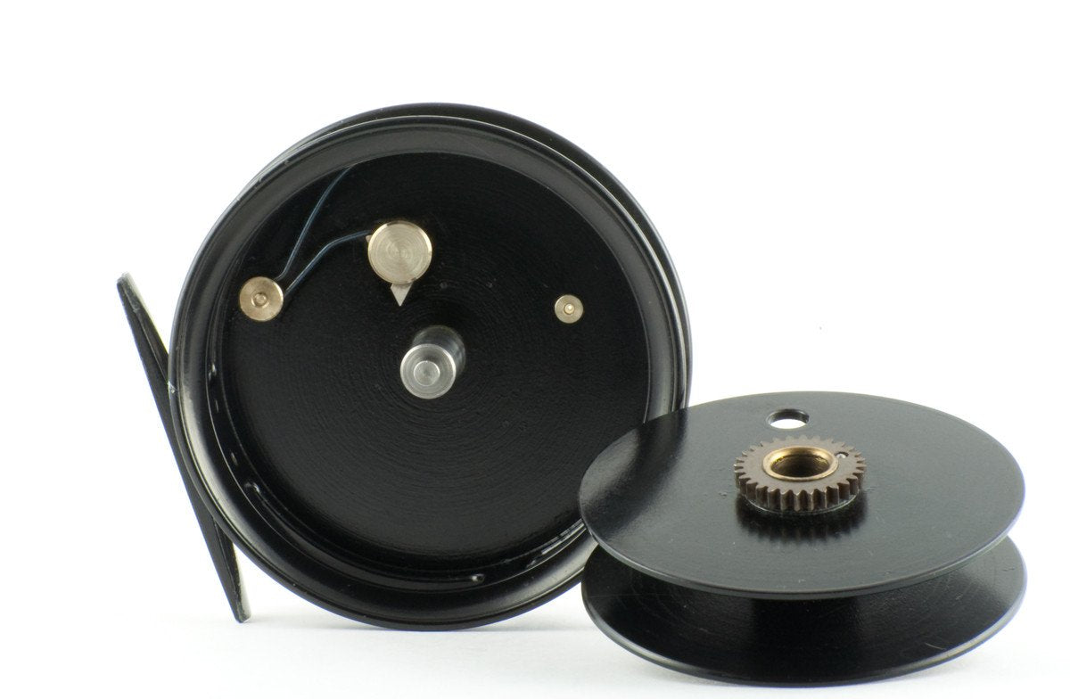 JW Young Pridex 3 1/2" fly reel 
