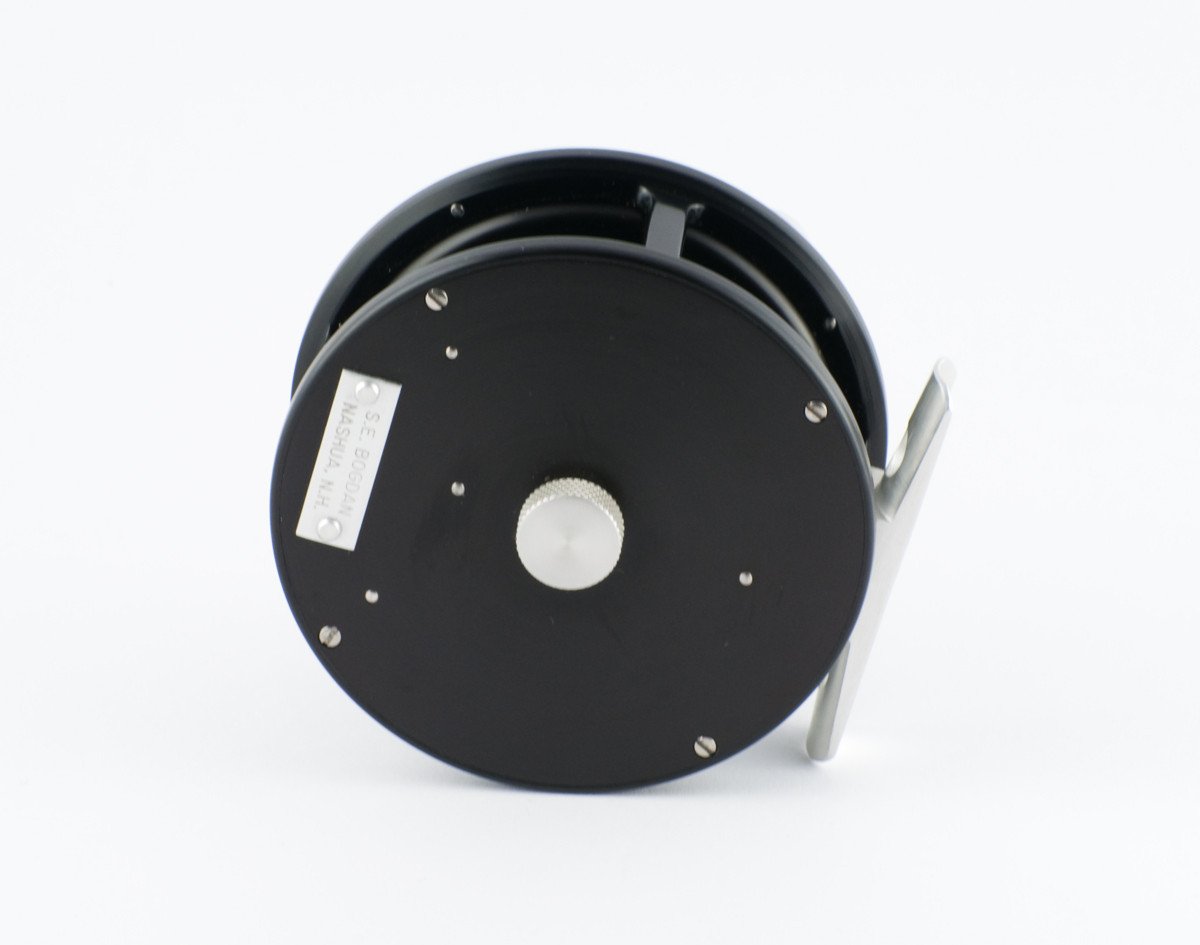 Bogdan Large Trout fly reel - all black