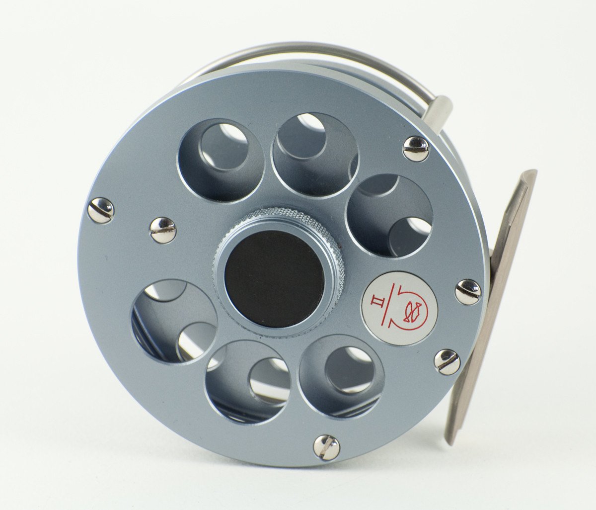 Ari 't Hart Round II fly reel titanium color - mint