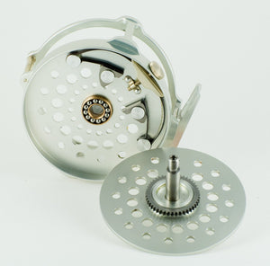 Hardy Bougle Lightweight MKVI 3 3/4" fly reel