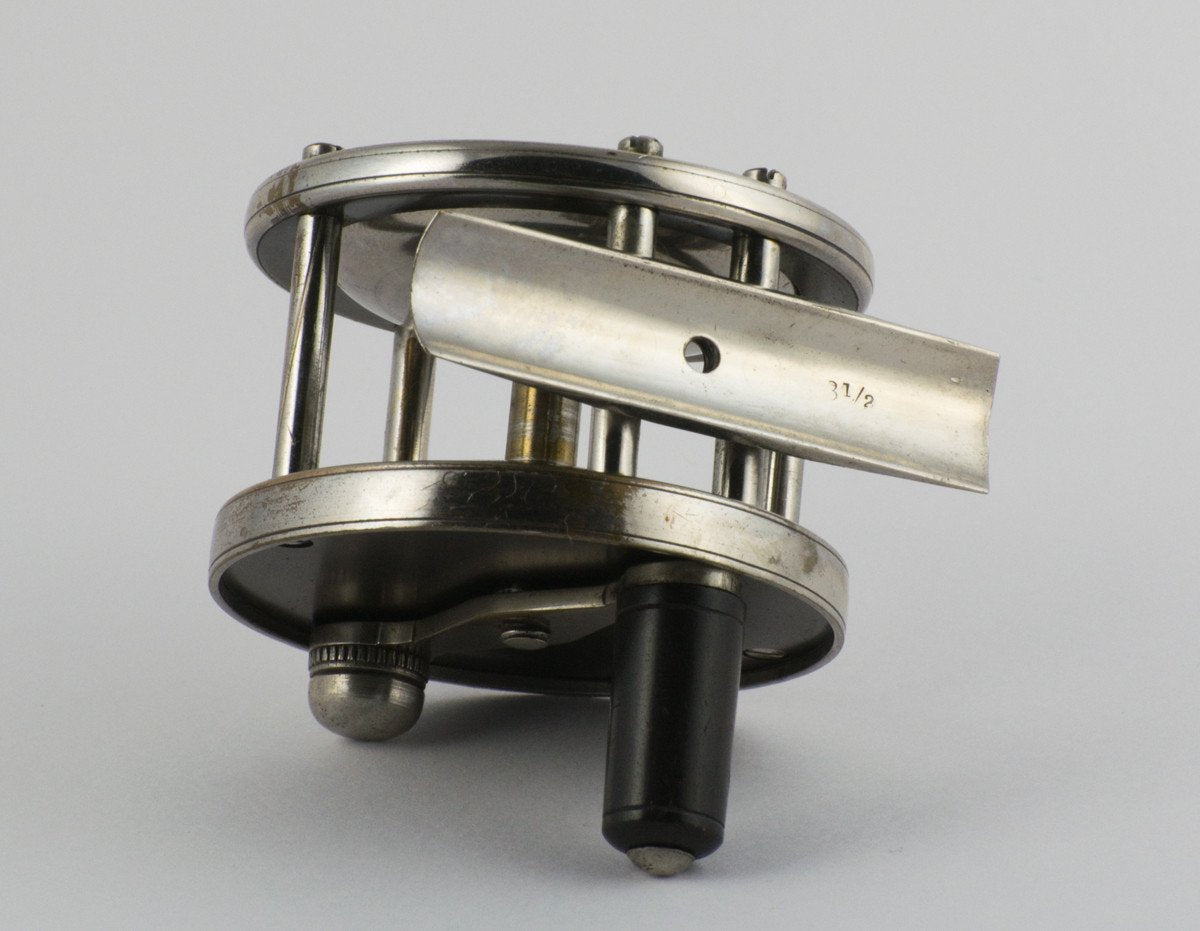 Julius Vom Hofe Size 3 1/2 Fly Reel