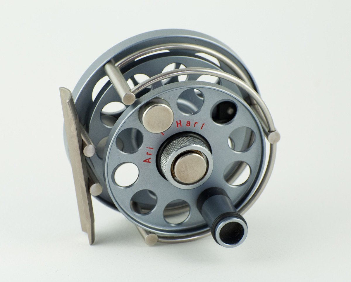Ari 't Hart Round I fly reel titanium color - mint