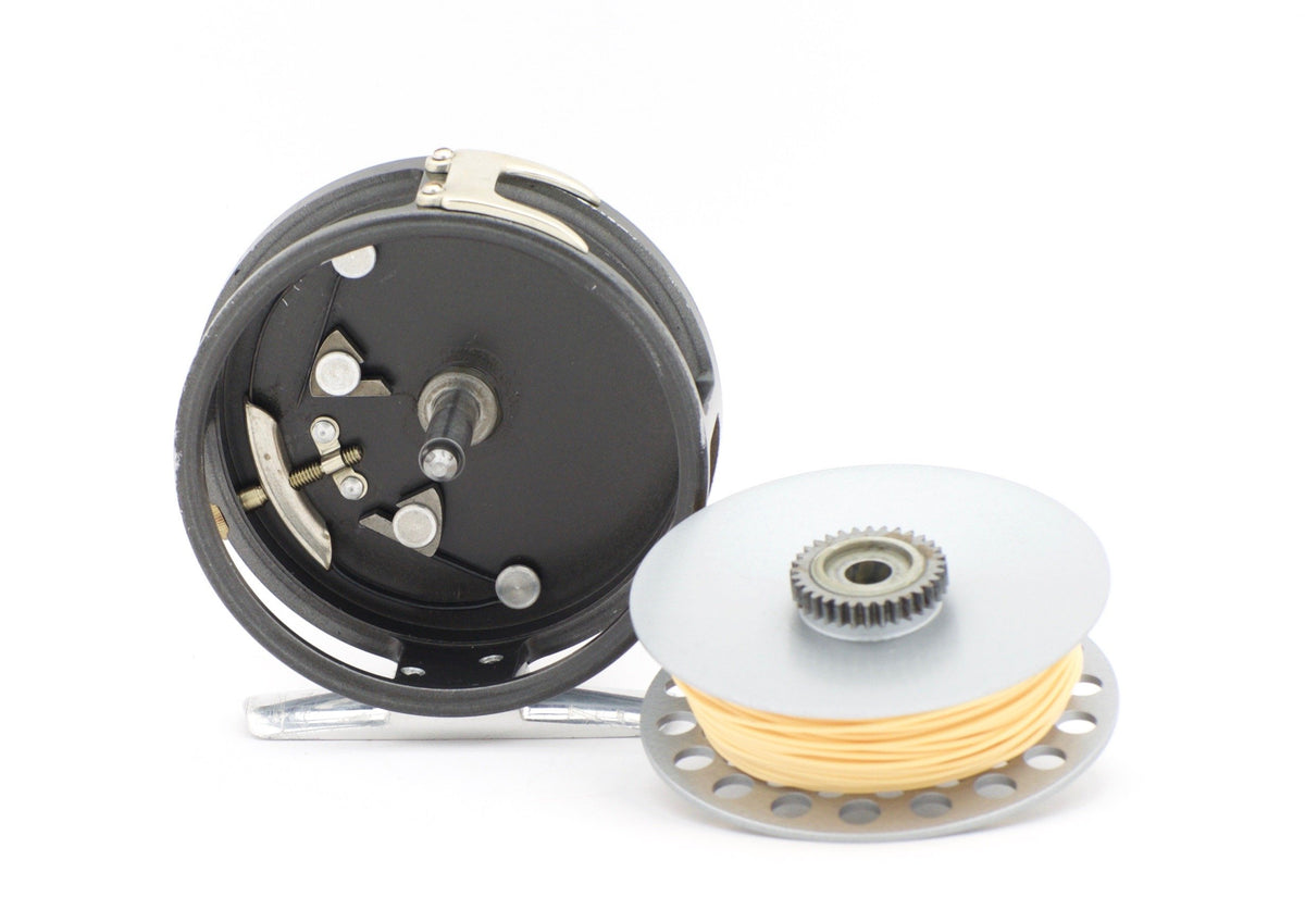 Hardy Featherweight Fly Reel