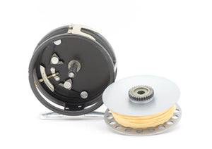 Hardy Featherweight Fly Reel