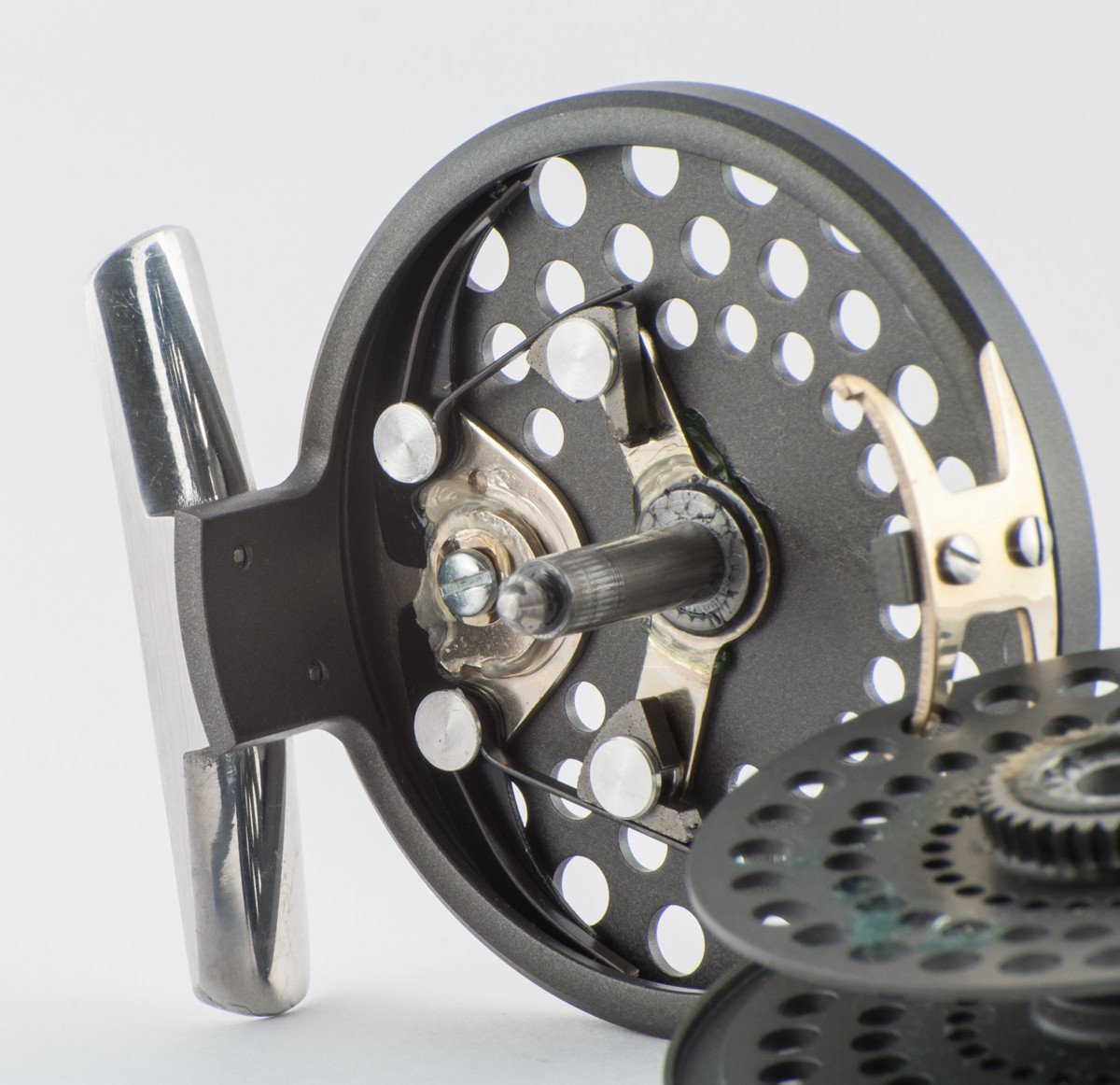 cfo disc drag fly fishing reel Orvis Battenkill Reno Fly Shop Reel is inspired by renowned fly reel designer Stan Bogdans 1971 revival of the timeless Orvis Fly Fishing Reels /