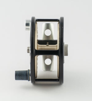 Bogdan Steelhead Fly Reel - Black/Gold LHW