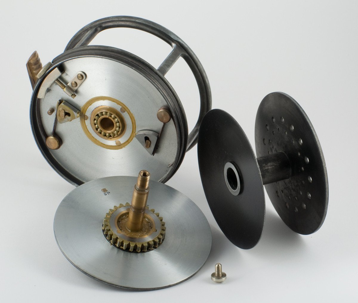 Hardy Perfect 4 1/4" wide drum fly reel - MKII check