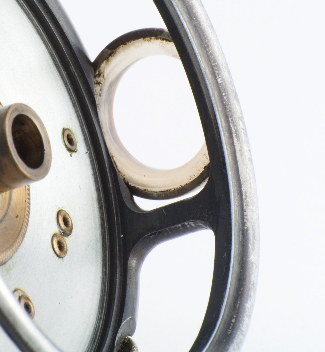 Hardy Perfect 3 3/8" with Hardy box and leather case 