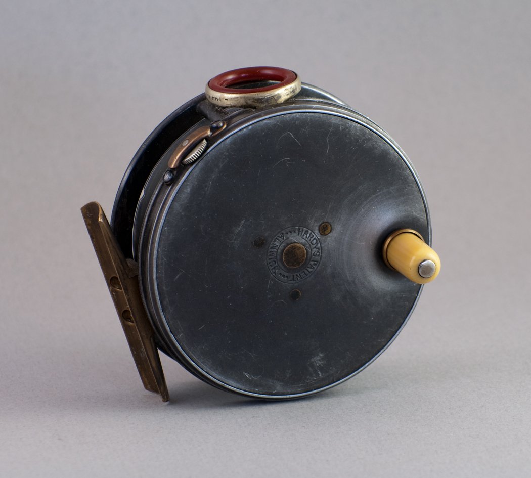 Hardy Perfect 3 3/8" 1906 Check & Red Agate 